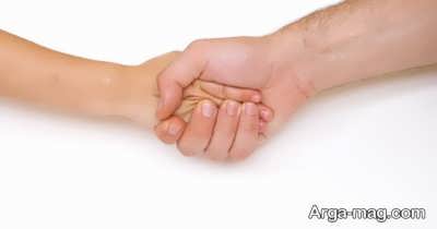 علت عرق کردن کف دست