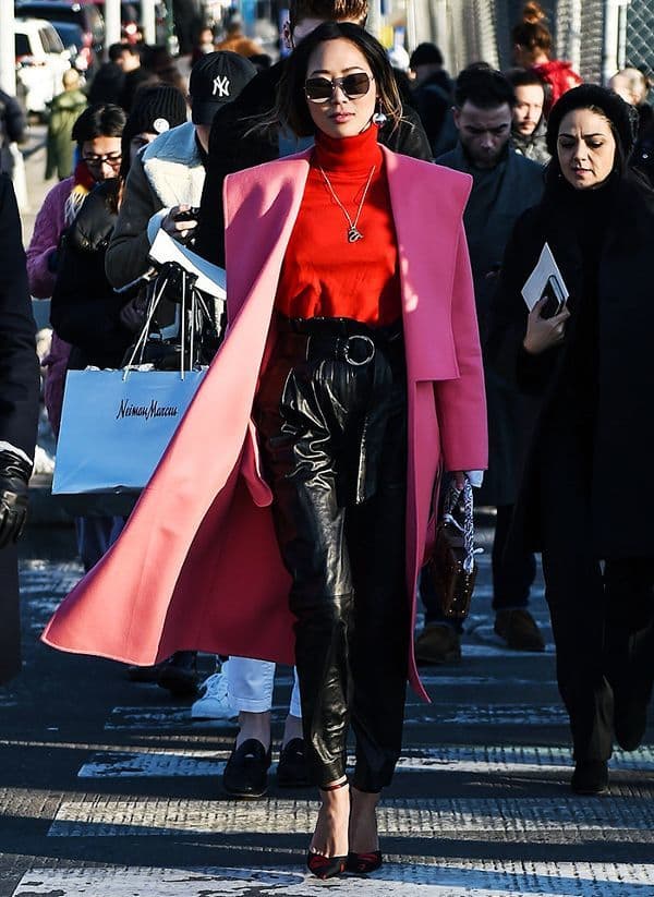 قرمز یک رنگ زیبا که به همه می آید