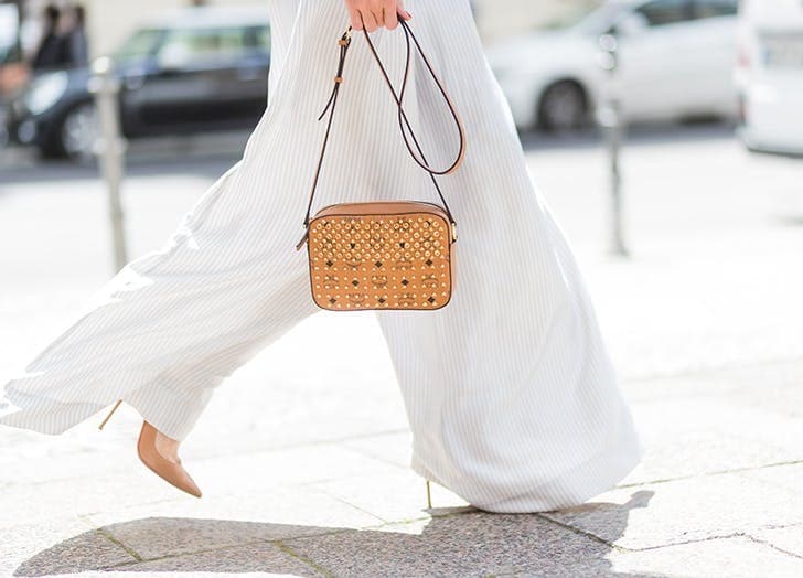 کارشناسان خیاطی و مد توصیه می‌کنند این کارها را با لباس‌های خود نکنید