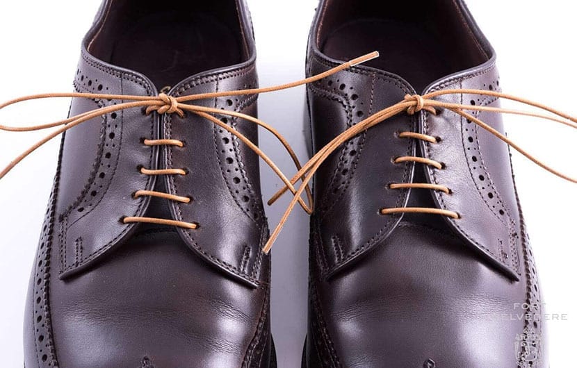 روش صحیح بستن بند کفش مردانه چیست؟ تفاوت کفش ایتالیایی با سایر کفش‌های چرم