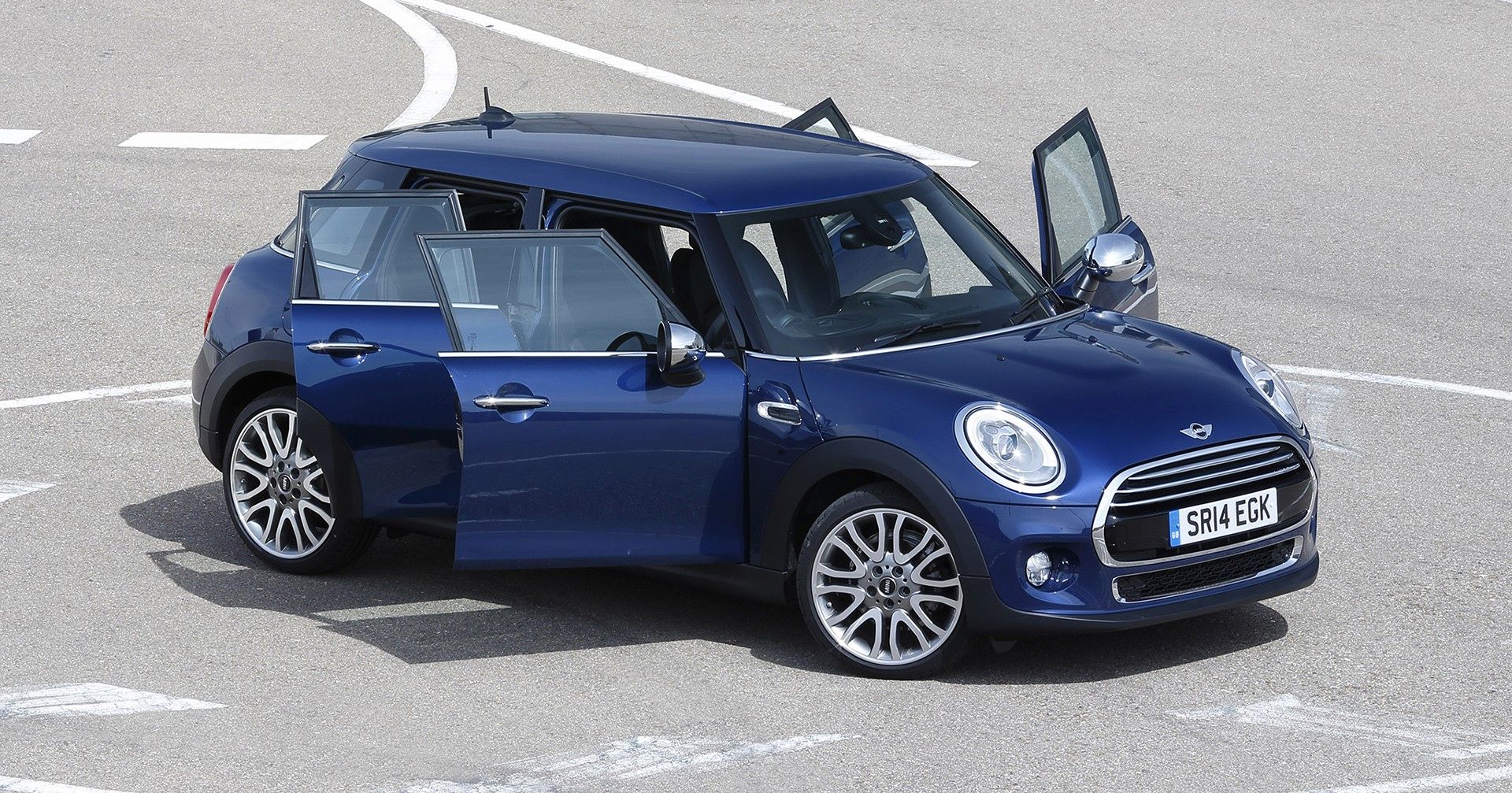 Mini cooper مینی پرشیا خودرو