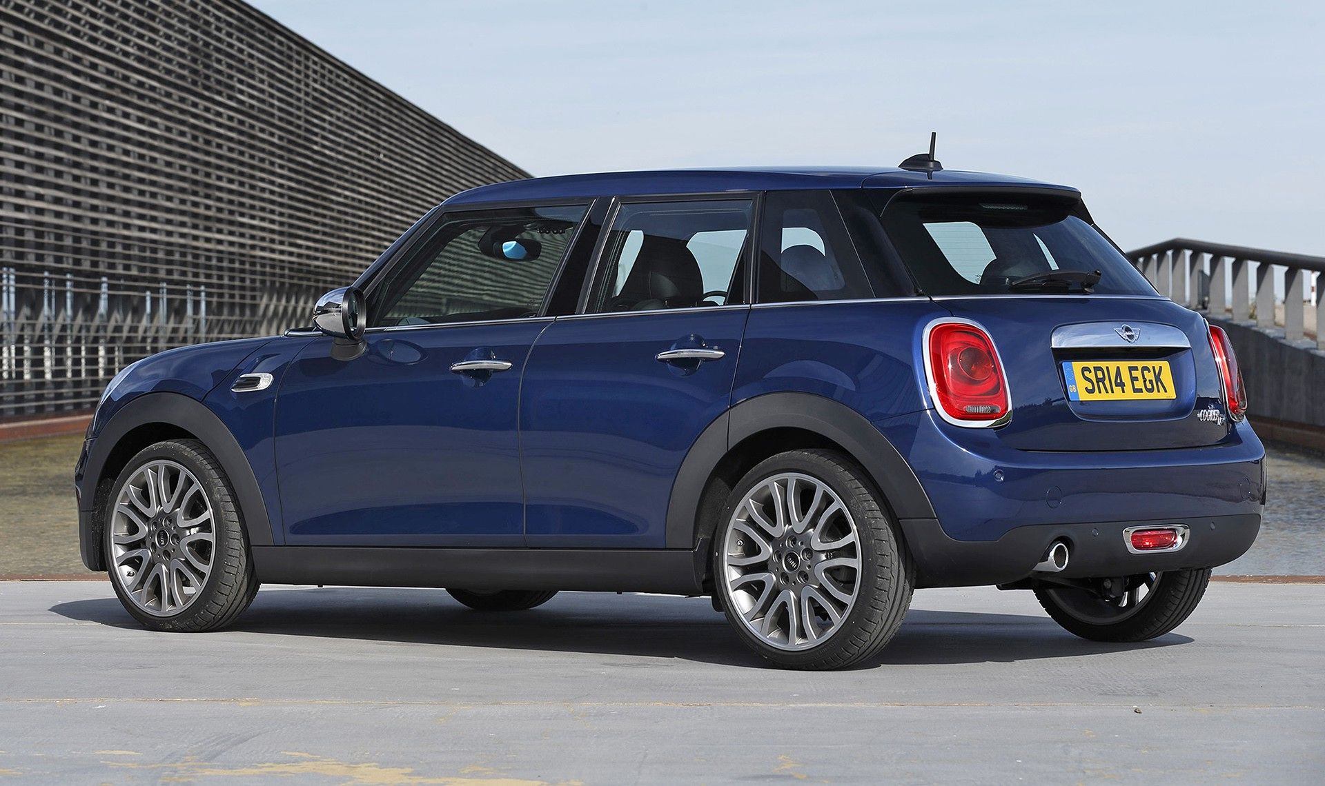 Mini cooper مینی پرشیا خودرو
