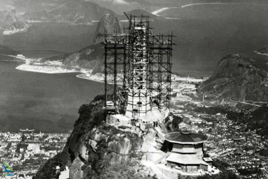 ساخت مجسمه مسیح