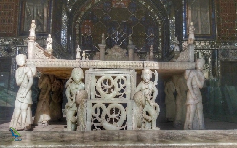 ایوان مرمر کاخ گلستان