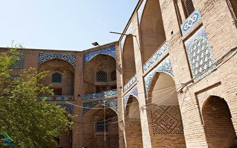 مدرسه مجموعه گنج علی خان کرمان