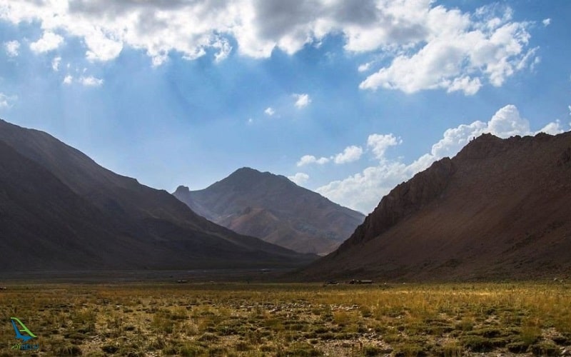 کوه های دشت لار