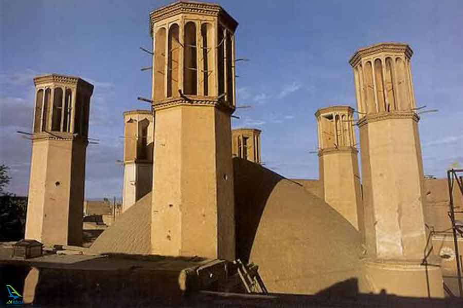 آب انبار امیر چخماق یزد