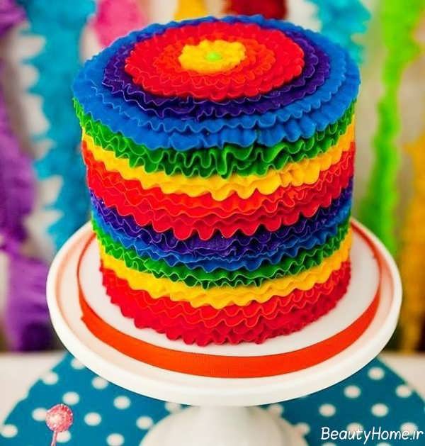 تزیین کیک تولد شیک و بی نظیر با تم رنگین کمان 