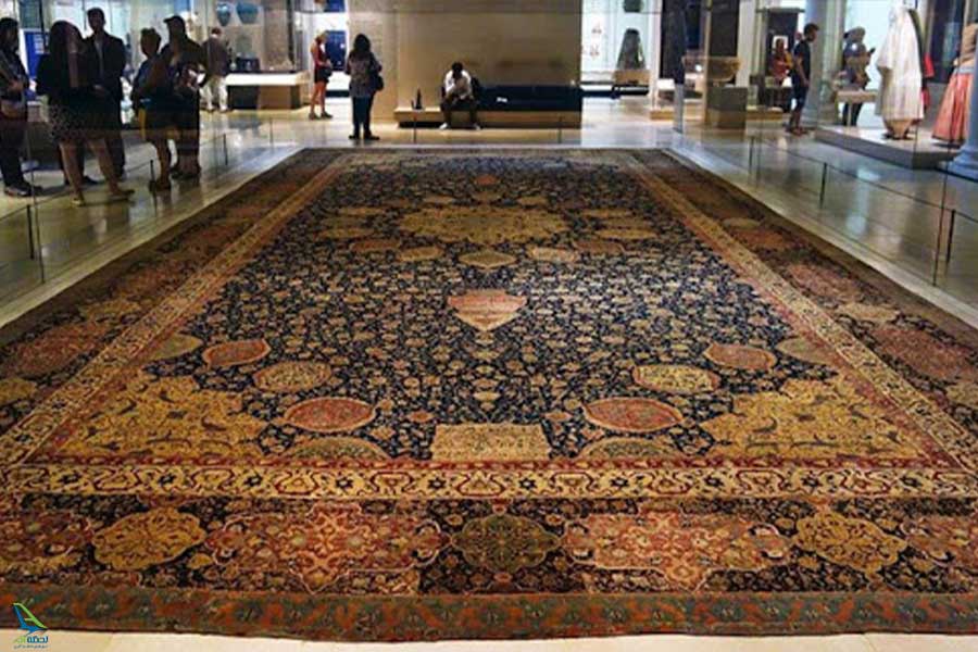 قالی اردبیل در موزه ویکتوریا و آلبرت