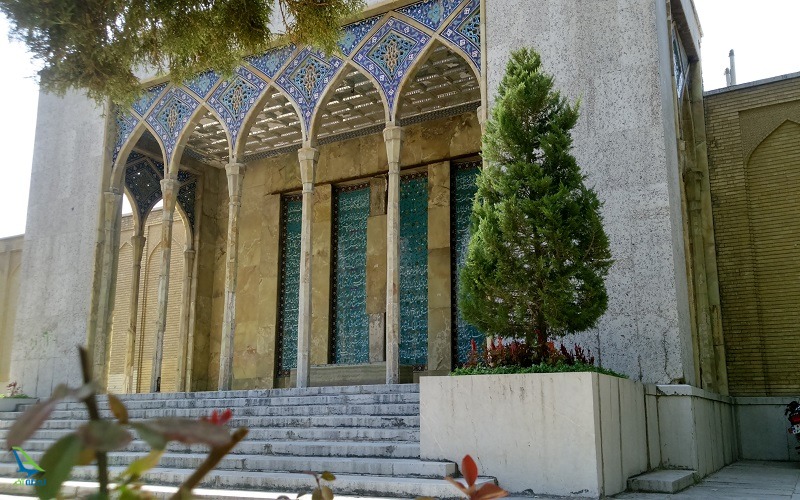 آرامگاه صائب تبریزی