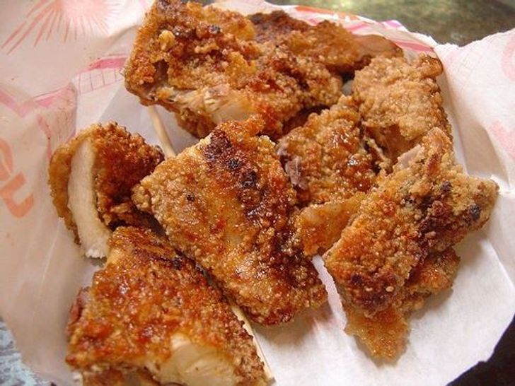 مردم کشورهای مختلف در سینما چه می خورند؟+ تصاویر