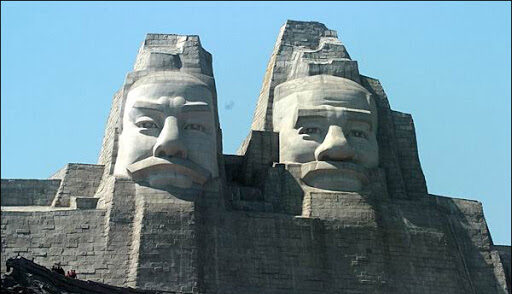 عجیبترین مجسمه های دنیا