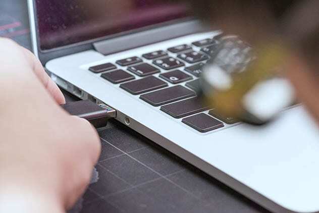 USB فلش درایو