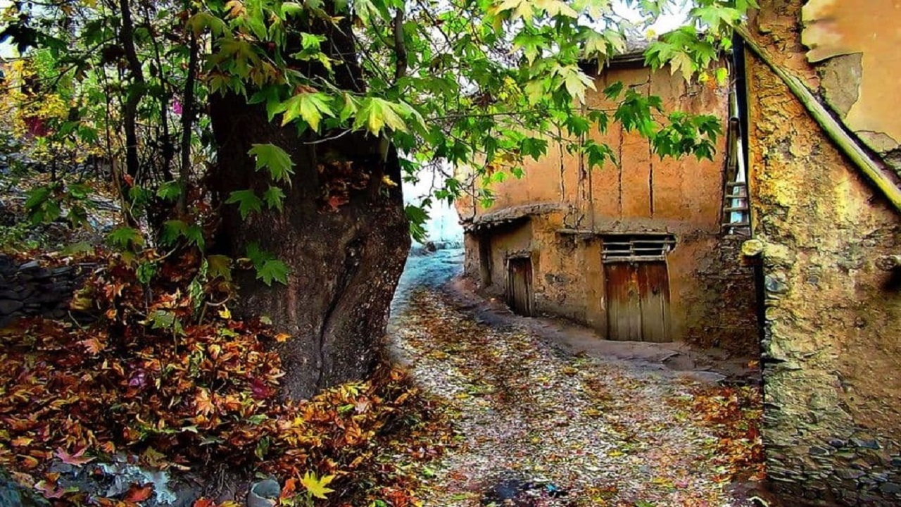 روستای پاییزی در اطراف تهران